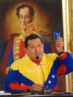 Chávez-y-Bolívar2
