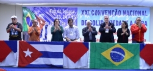 Clausura de la XXI Convención de Solidaridad con Cuba en Brasil. Foto: Mariana Serafini