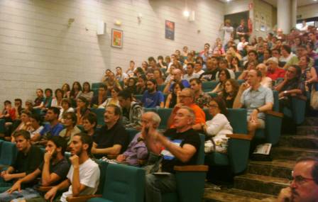 Acto sobre los medios y Cuba en la sede de Comisiones Obreras en Alicante. Asistieron más de 200 personas. 